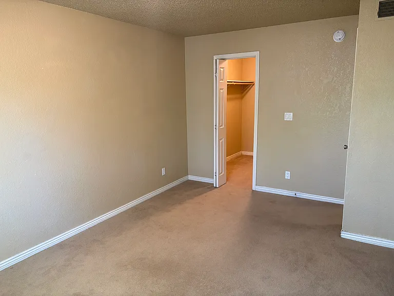 730 E Vermijo Ave #B — Photo 14