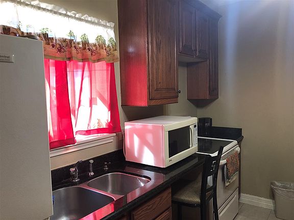 5th image of 1609 Saldana Ave Unit 101