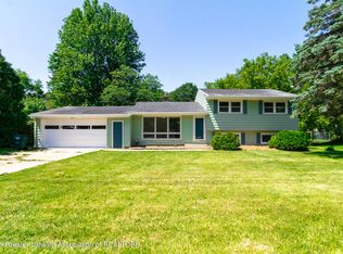 5634 Schafer Rd, Lansing, MI 48911