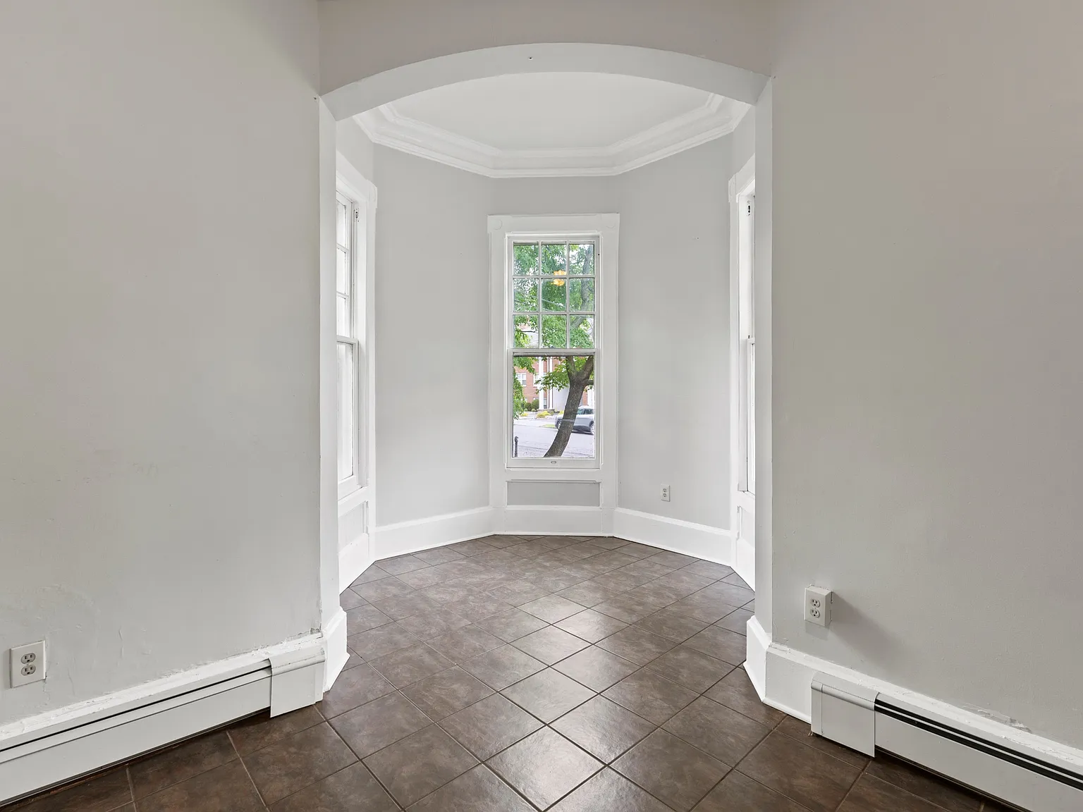 307 Franklin Place — Photo 1
