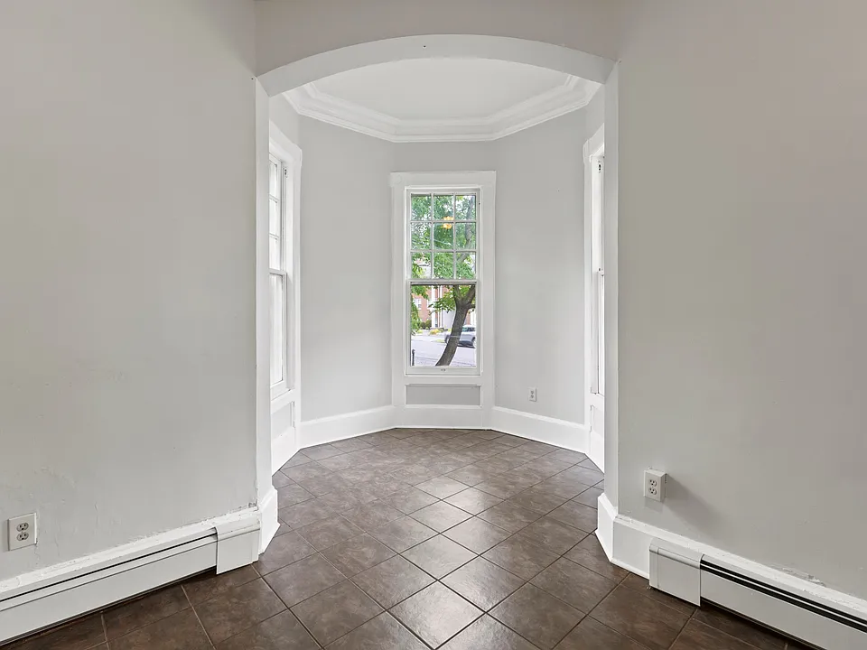 307 Franklin Pl