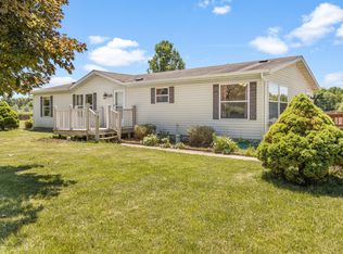 835 W Rathburn St, Carbon Hill, IL 60416