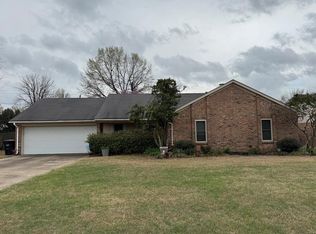 441 Dennis St, Greenville, MS 38701