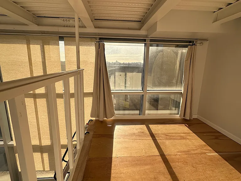 1086 Broadway #703 — Photo 7
