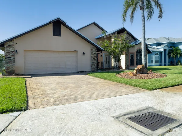 2370 Palm Lake Dr, Merritt Island, FL 32952