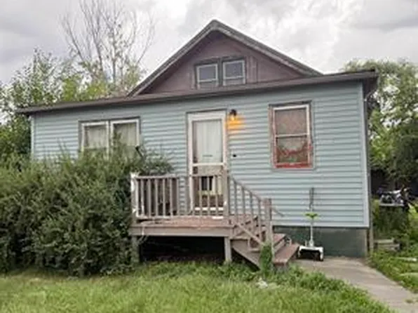 608 W 14th Ave, Mitchell, SD 57301