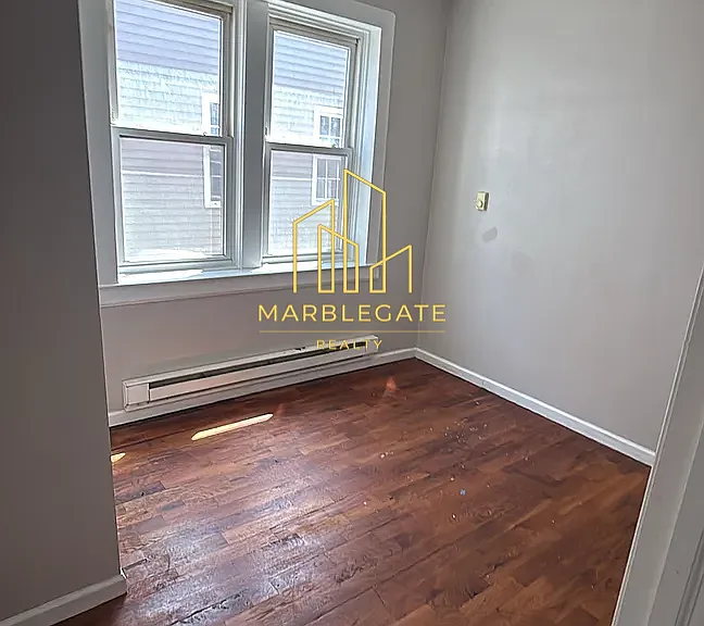57 E Runyon St #11 — Photo 5
