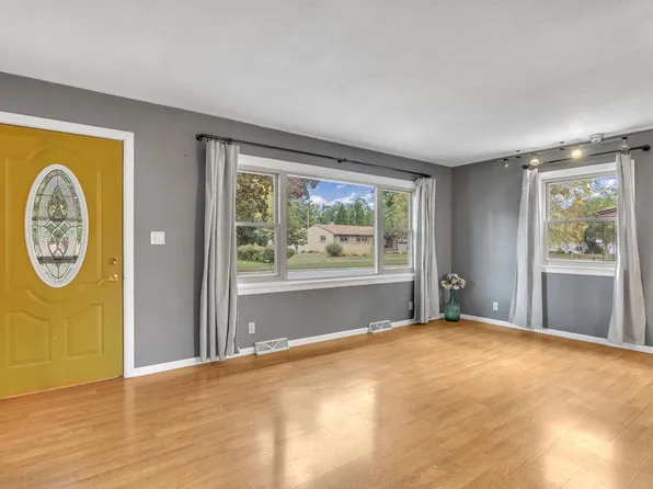 521 Prospect AVENUE, Sheboygan Falls, WI 53085