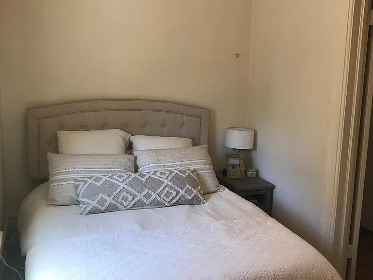1117 W Dickens Ave #2 — Photo 9