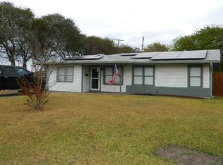 101 Maple Dr, Portland, TX 78374