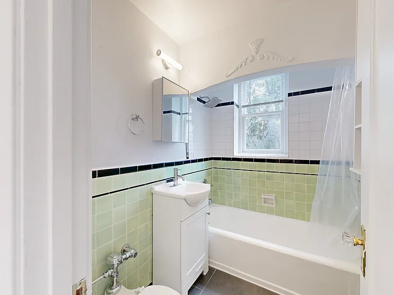 19 Hermann St #104 — Photo 7