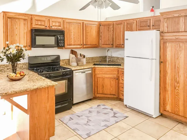 360 S Hickory St S #12, Escondido, CA 92025