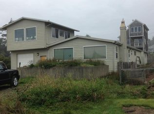 5525 2nd St NW, Tillamook, OR 97141