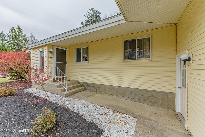 3rd image of 2900 W Old State Road