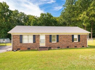 4579 Bethel Church Rd, Hickory, NC 28602