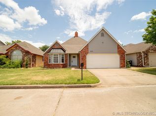 6319 S 90th East Pl, Tulsa, OK 74133