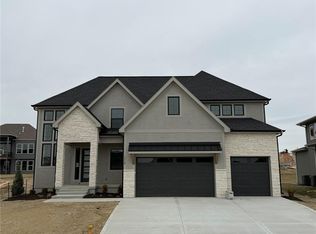 1716 SW Arbor Park Dr, Lees Summit, MO 64082