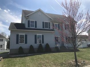 2705 Colonial Dr, New Windsor, NY 12553