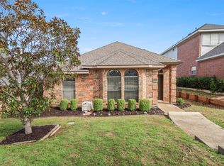 1328 Dallshan Dr, Carrollton, TX 75007