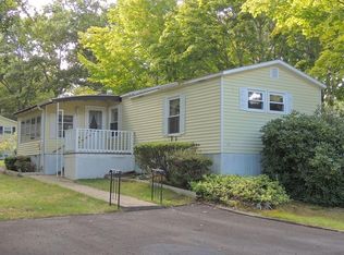 118 Doolittle Ln, West Wareham, MA 02576