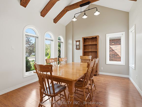 5th image of 133 King St