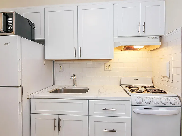 101 S Raleigh Ave #521 — Photo 7