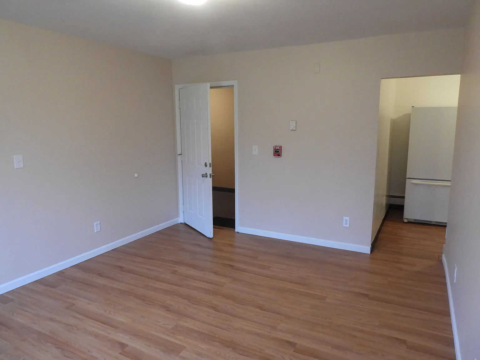 W Port Bay Rd, Wolcott — Photo 2