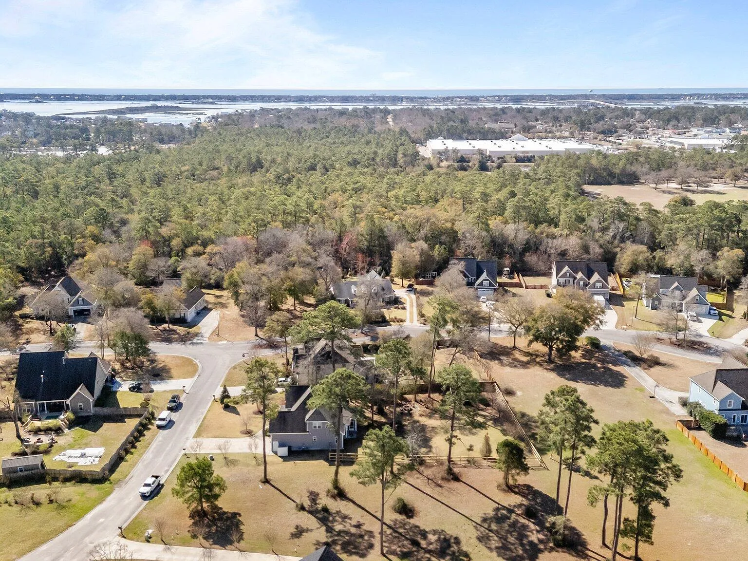 4 bed, 3.0 bath, $3,200 — Photo 3
