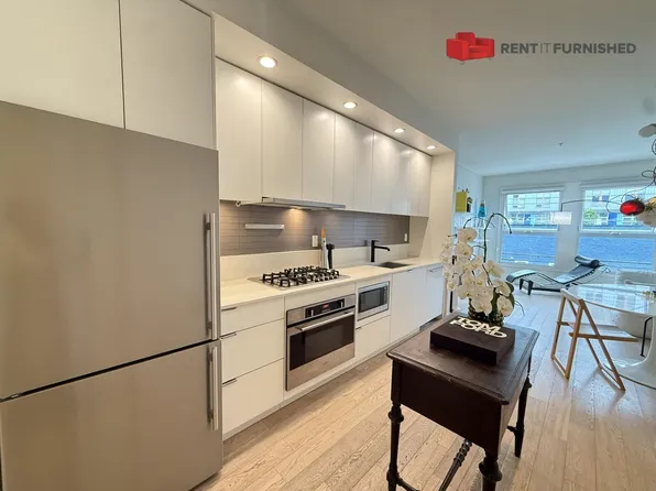 626 Alexander St, Vancouver, BC V6A 1C9