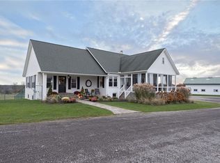 16385 Burton Windsor Rd, Middlefield, OH 44062