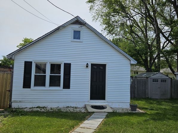 2 Van Buren Ave #2