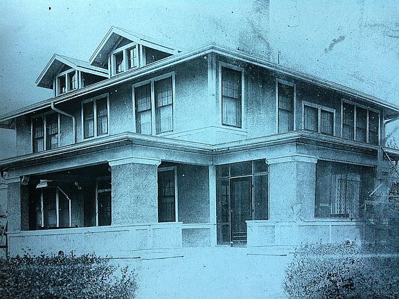 Original House in 1926