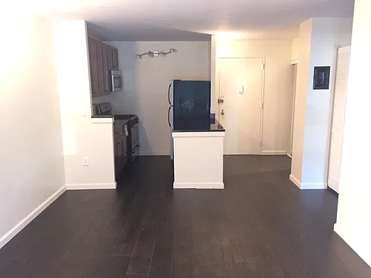 Rented by Lang Realty LLC | media 25