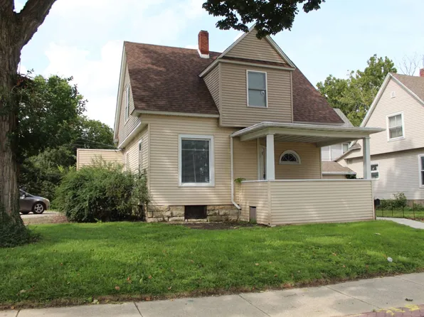 553 11th St, La Salle, IL 61301