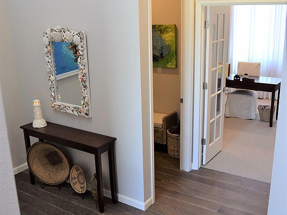 Main Entrance flows 2 Office