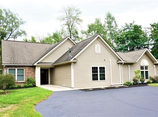 698 N Greece Rd, Rochester, NY 14626