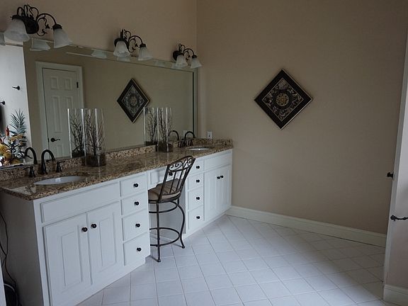 5th image of 1365 Woodland Lake Dr