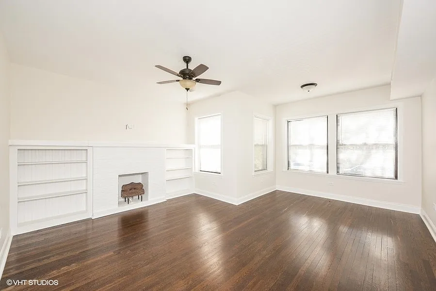 3 bed, 1200 sqft, $1,600 — Photo 2