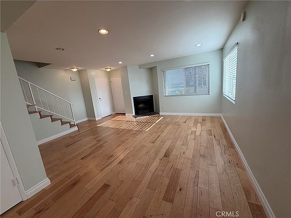 3rd image of 19231 Sherman Way Unit 1