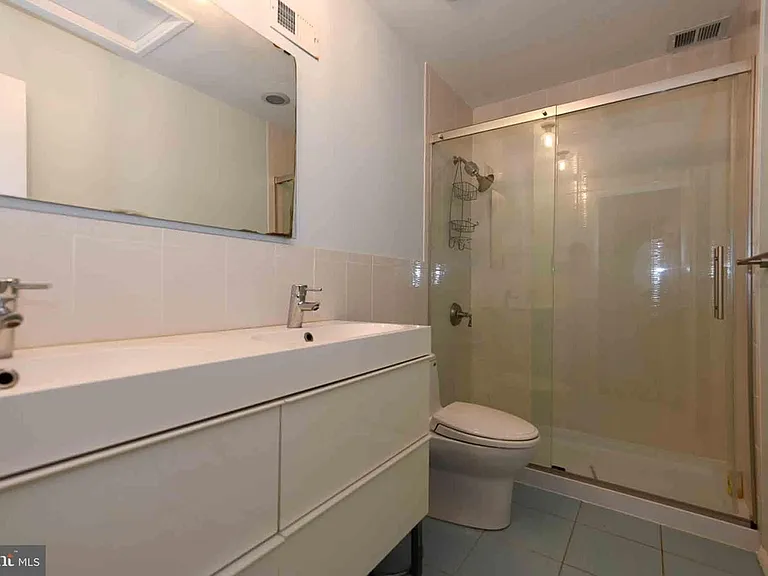 11635 Hunters Green Ct — Photo 28