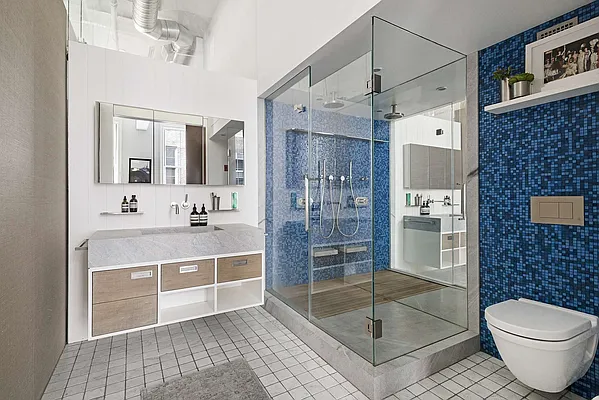 Sold by Compass | media 22