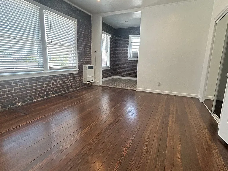 Val D' Kingsley LLC — Photo 15