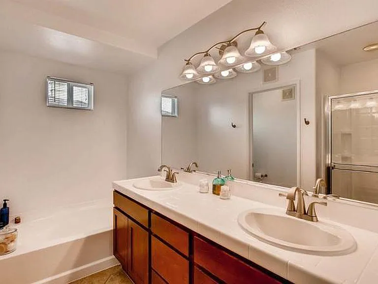 2708 Black Gum Ct — Photo 4