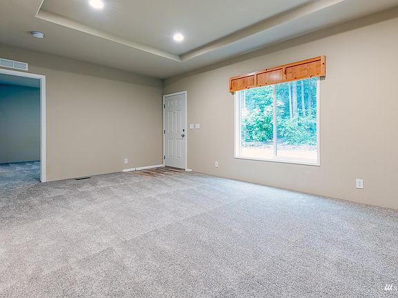 5th image of 8554 Jeffery Ln NW