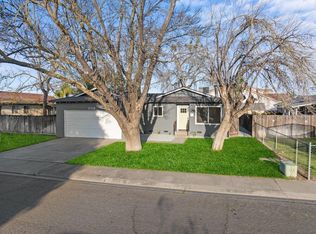 4104 Del Amo Dr, Denair, CA