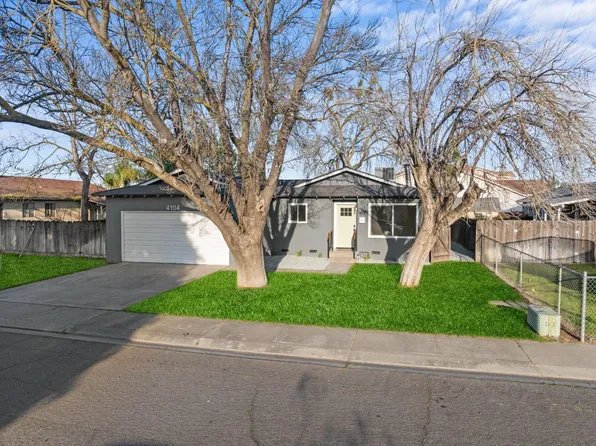 4104 Del Amo Dr, Denair, CA 95316