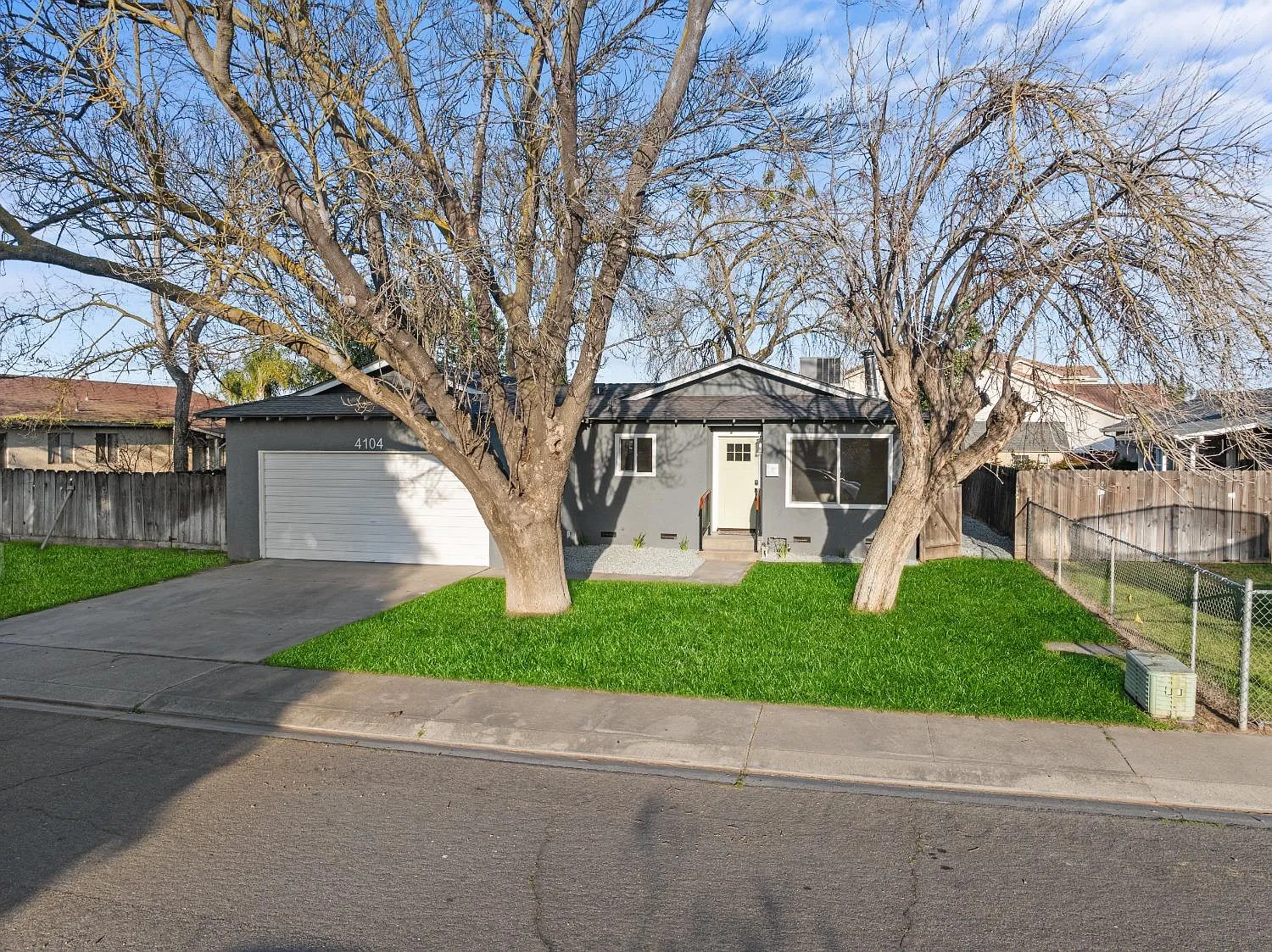 4104 Del Amo Dr photo 1