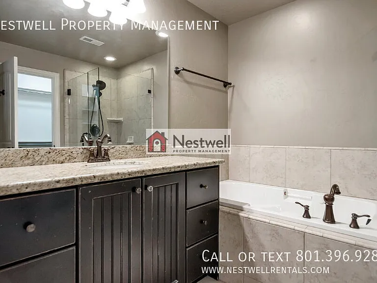 4631 W Vermillion Dr — Photo 15