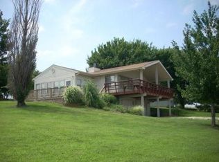 7643 Scout Dr, Meriden, KS 66512