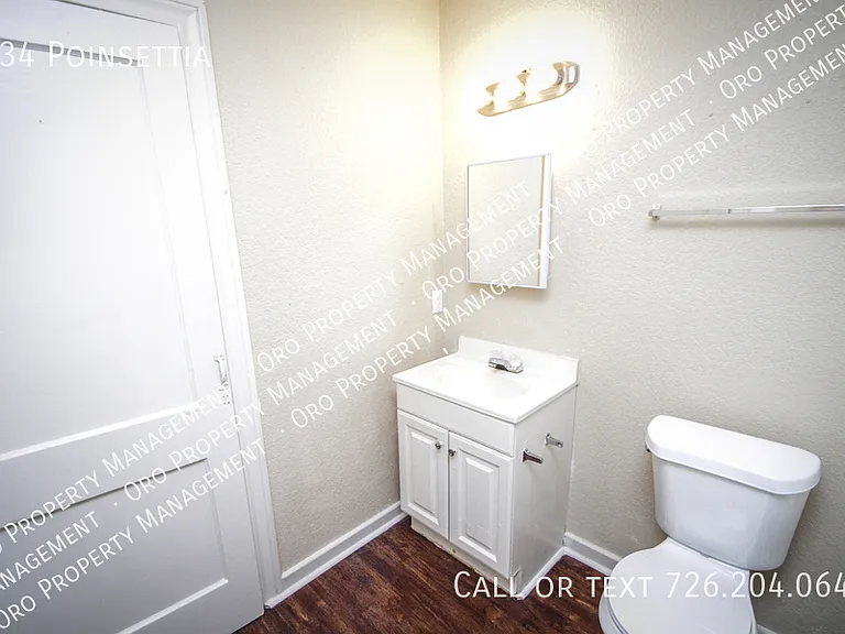 934 Poinsettia — Photo 4